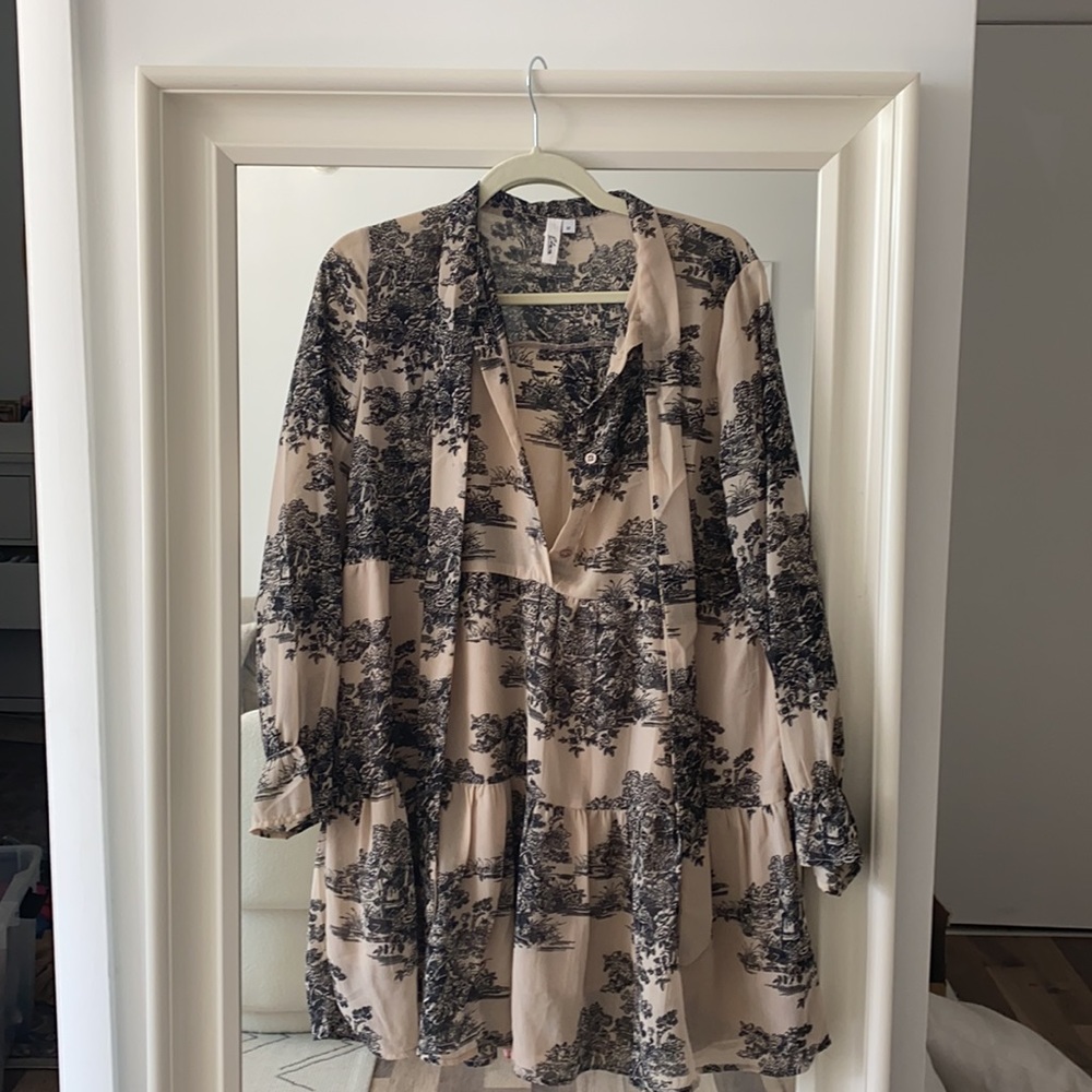 Brown and black button up dress airy